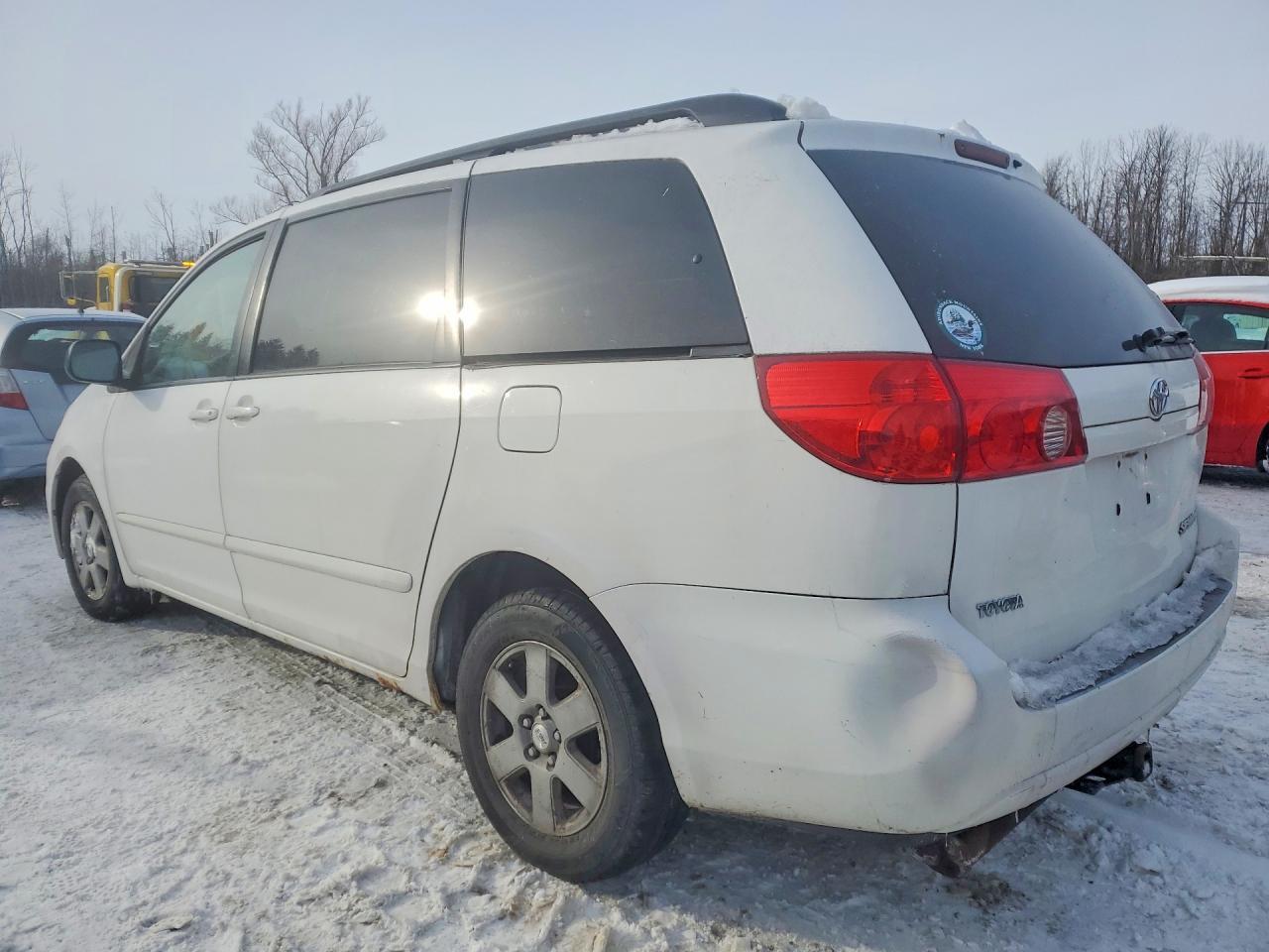 2007 TOYOTA SIENNA