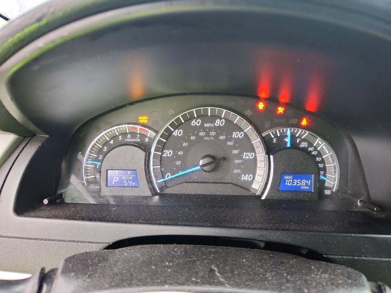 2014 TOYOTA CAMRY