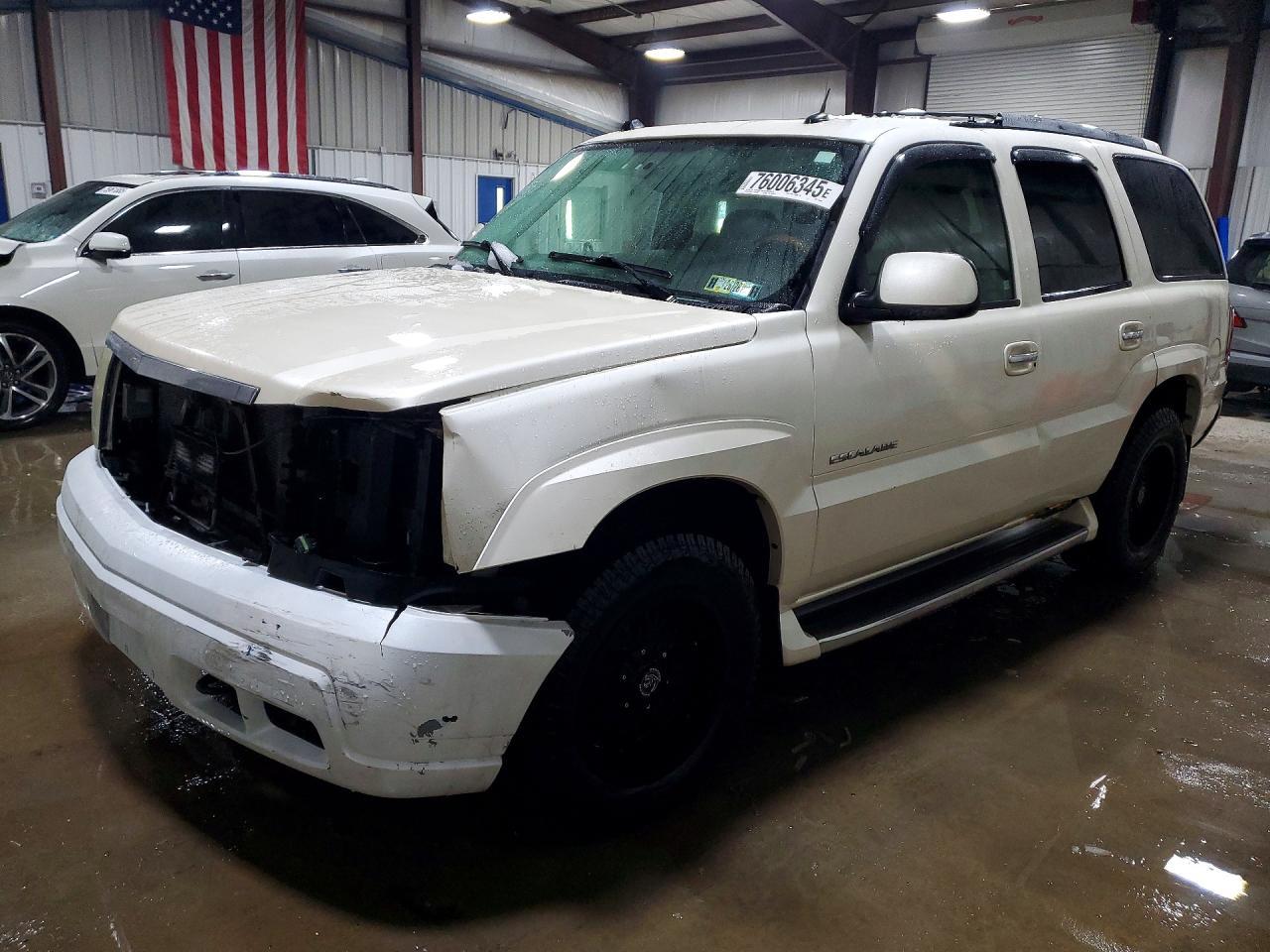 2004 CADILLAC ESCALADE