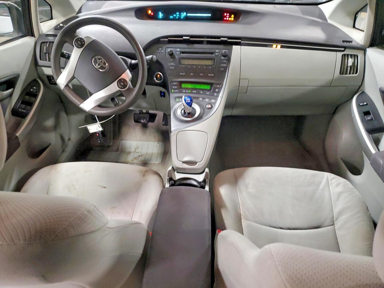 2010 TOYOTA PRIUS