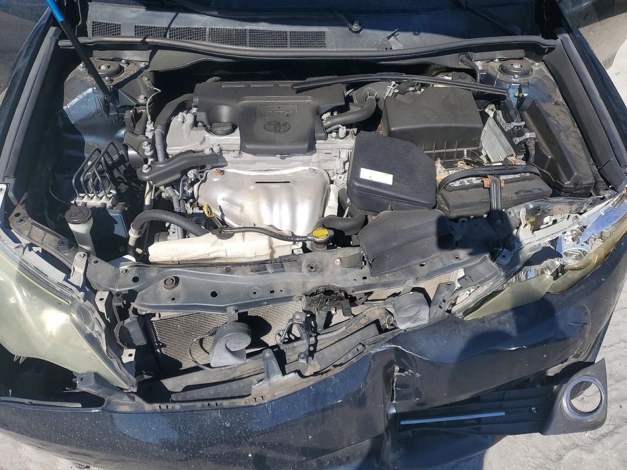 2014 TOYOTA CAMRY