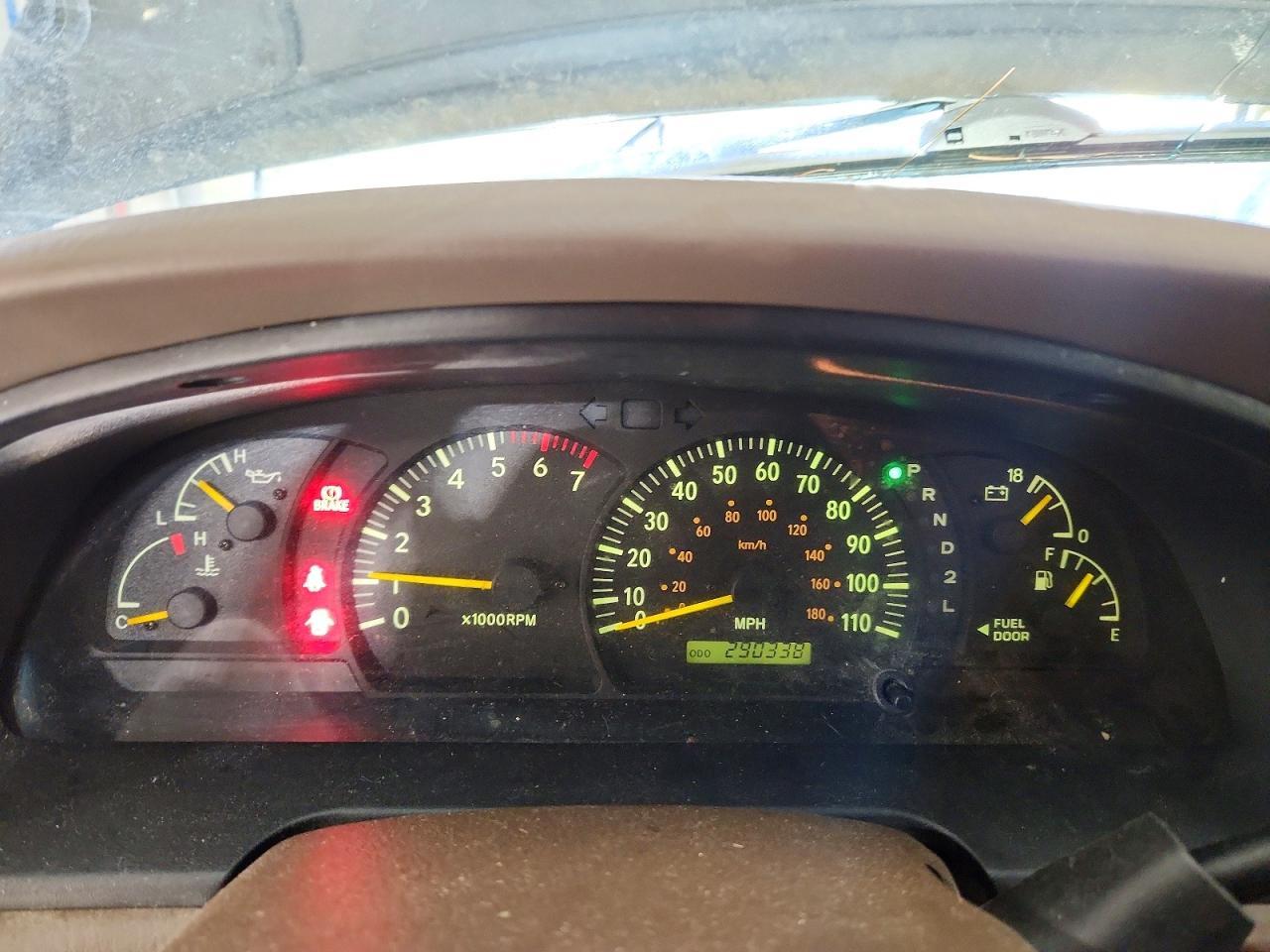 2004 TOYOTA TUNDRA