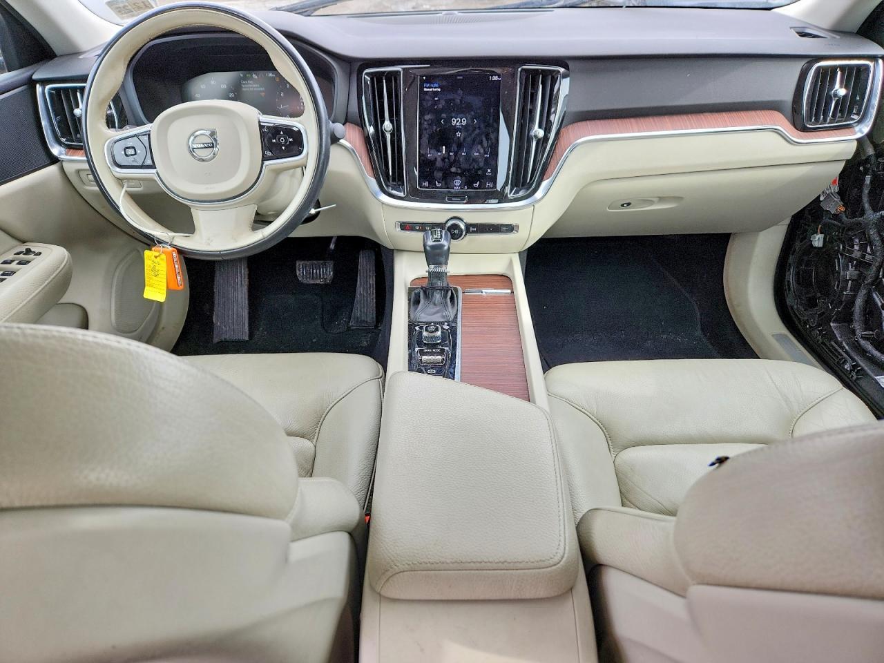2021 VOLVO S60