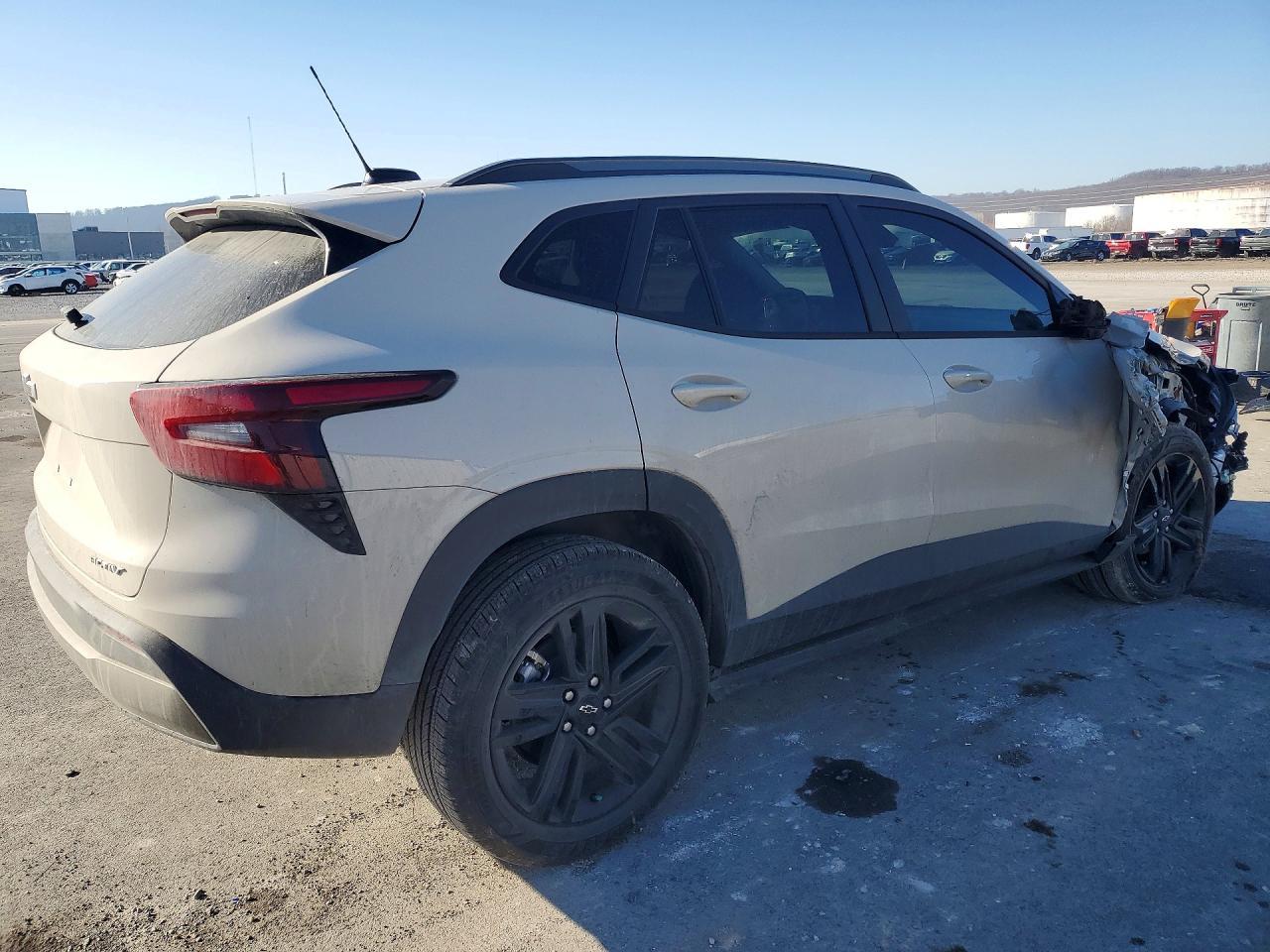 2026 CHEVROLET TRAX