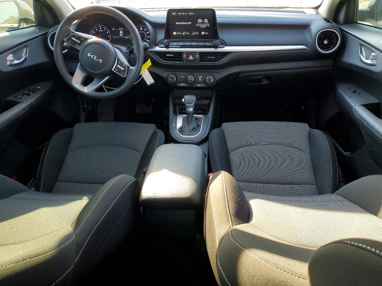2023 KIA FORTE