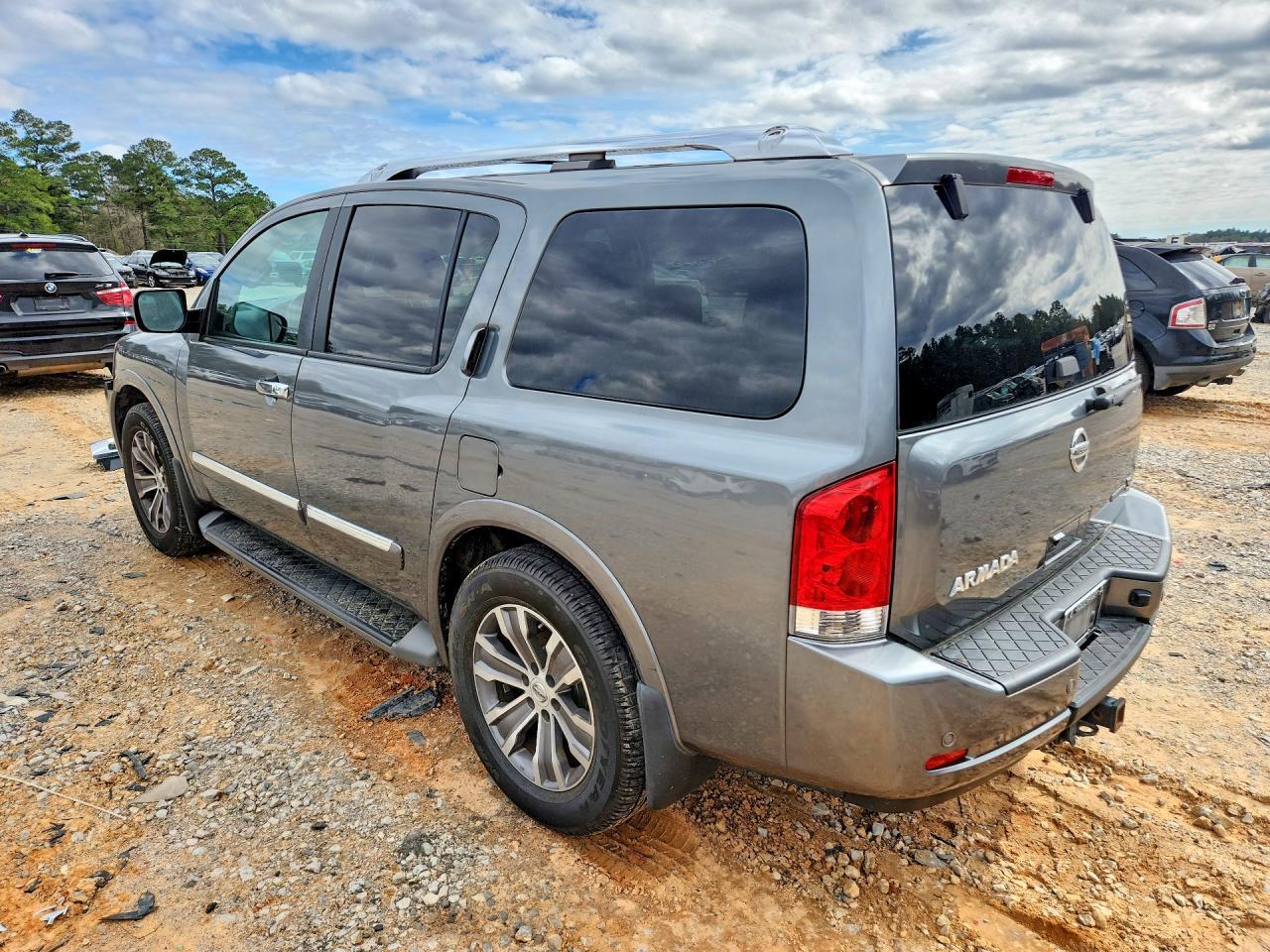 2015 NISSAN Armada
