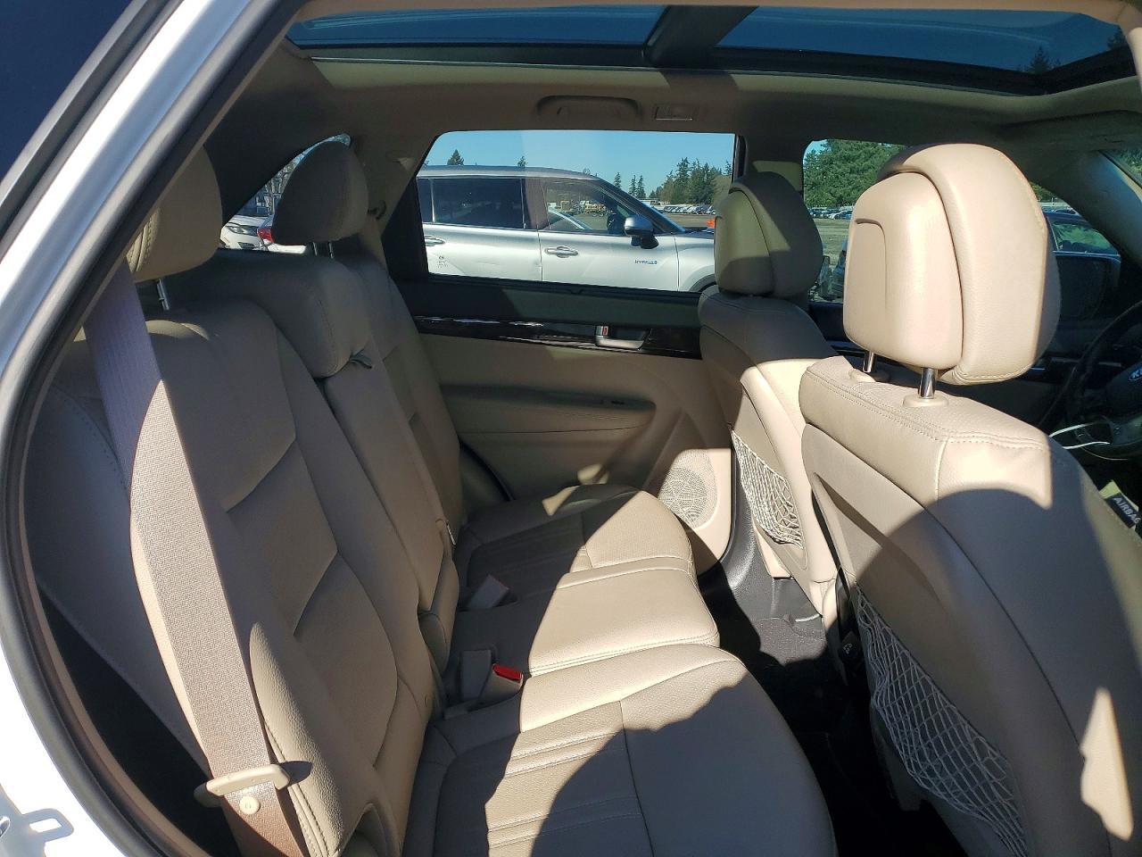 2014 KIA SORENTO