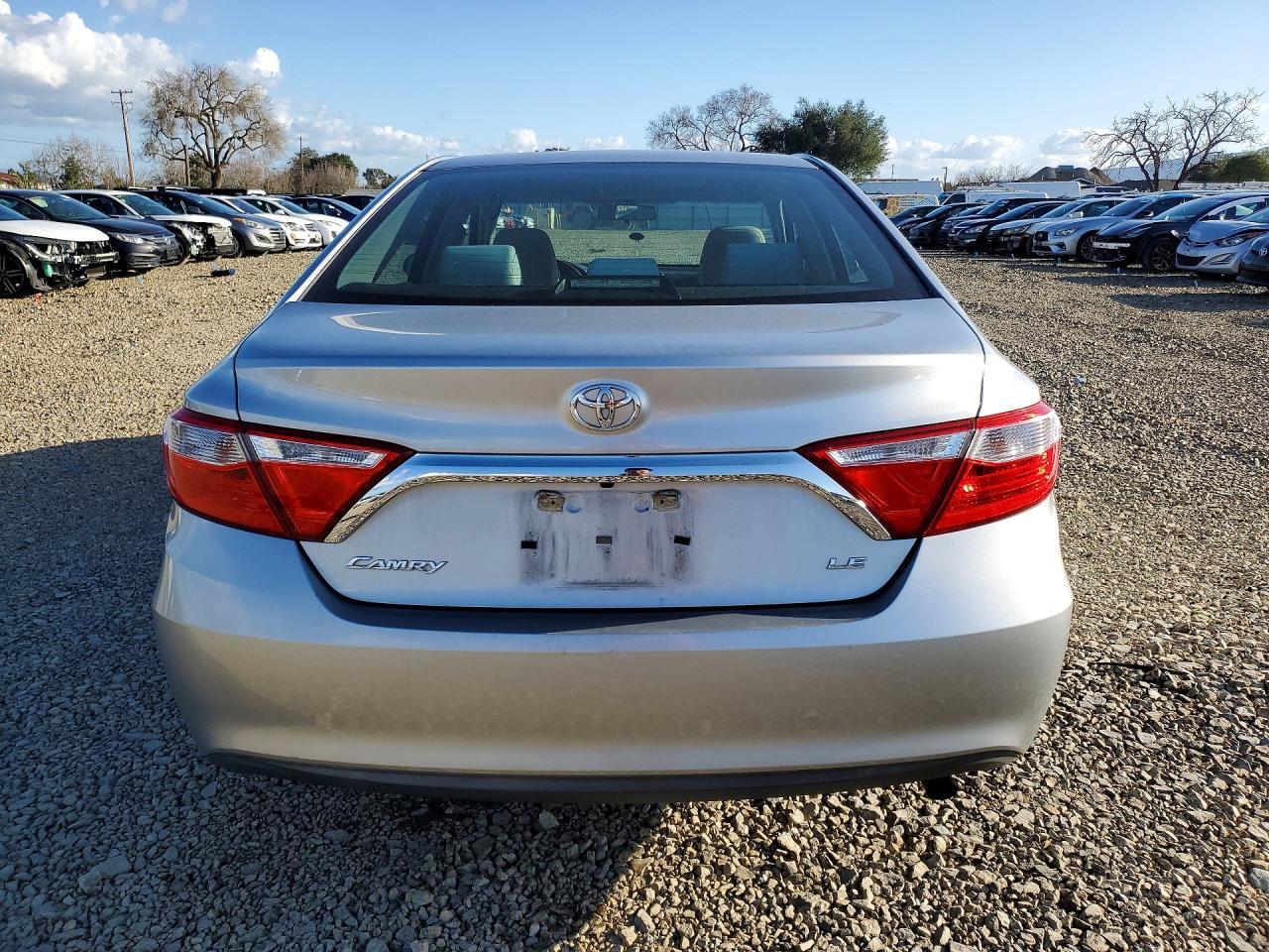 2015 TOYOTA CAMRY