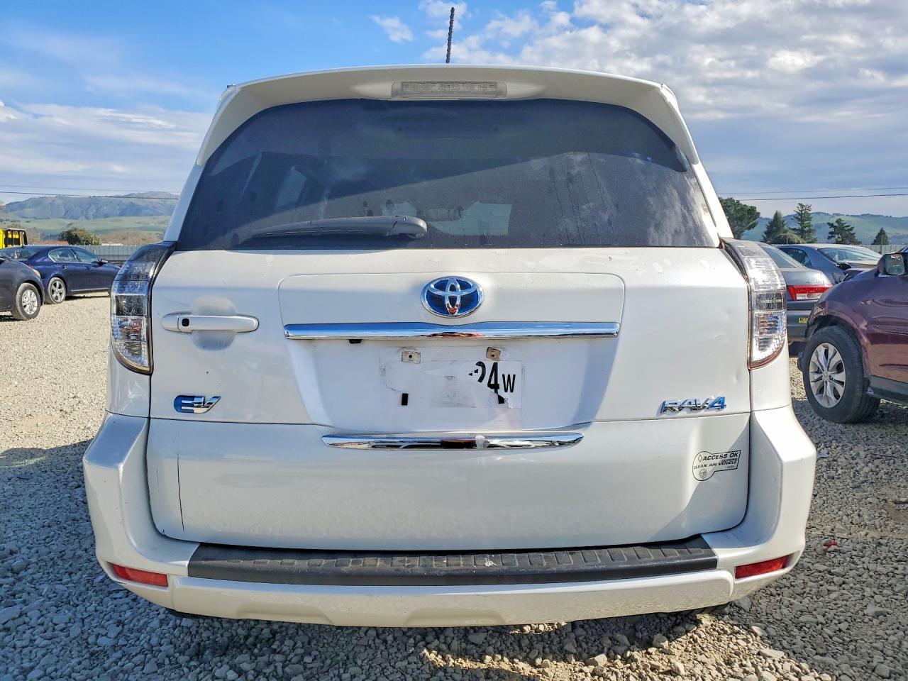 2013 TOYOTA RAV4