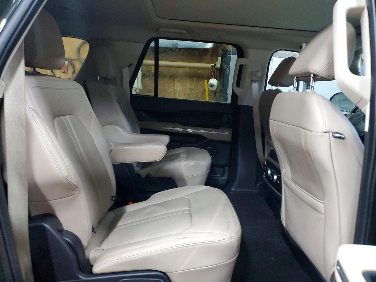 2022 FORD Expedition