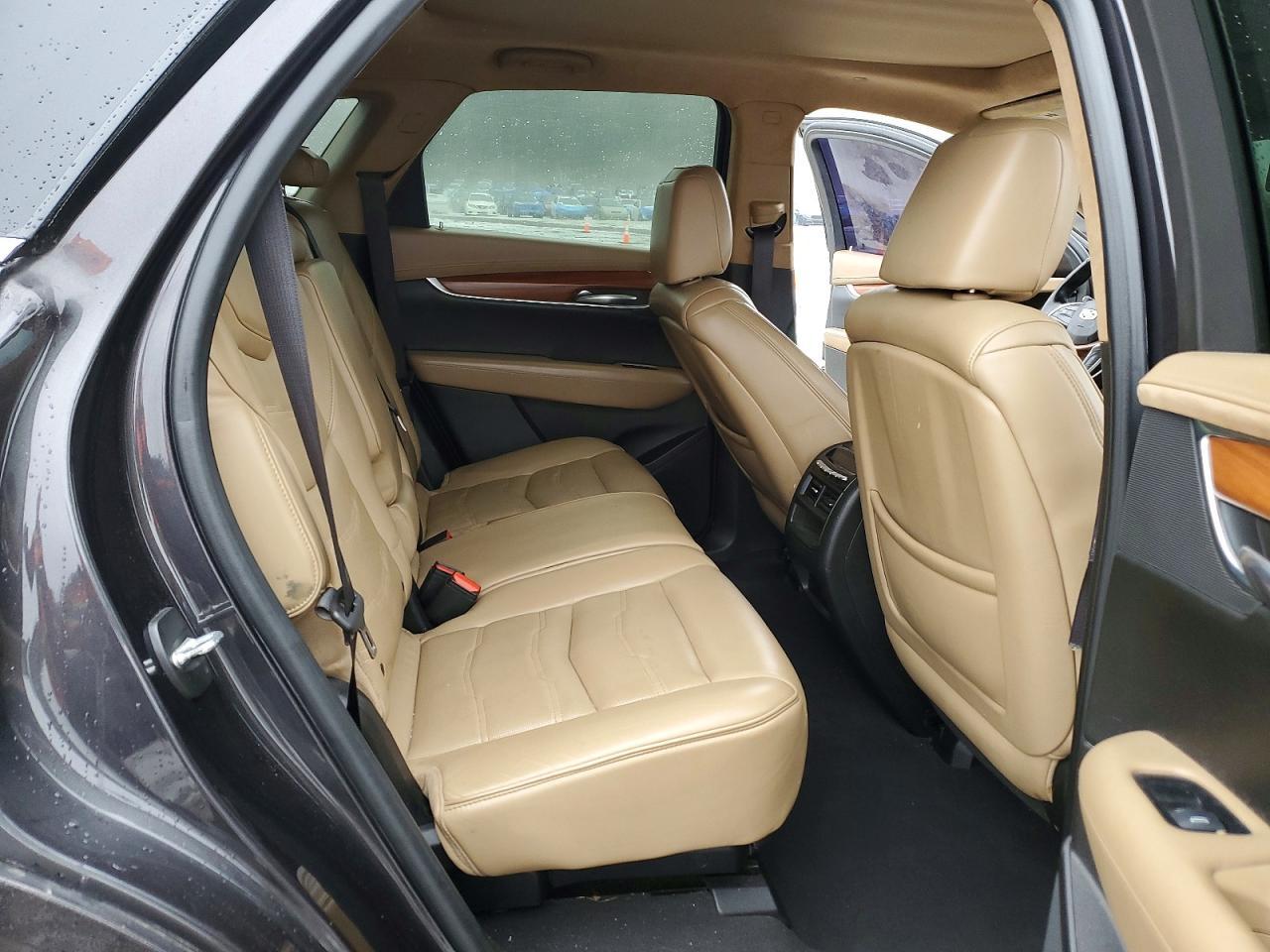 2017 CADILLAC XT5
