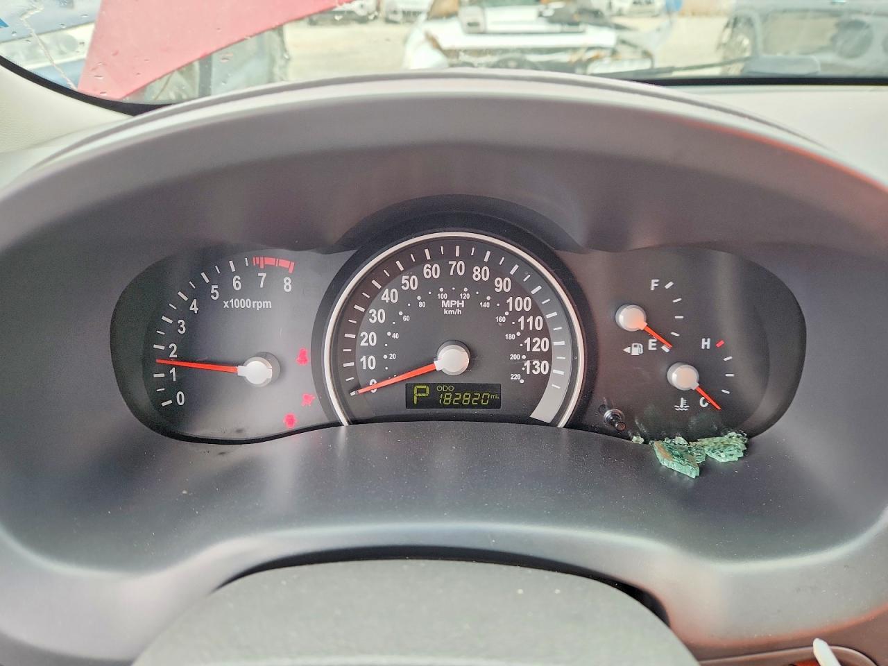 2011 KIA SEDONA