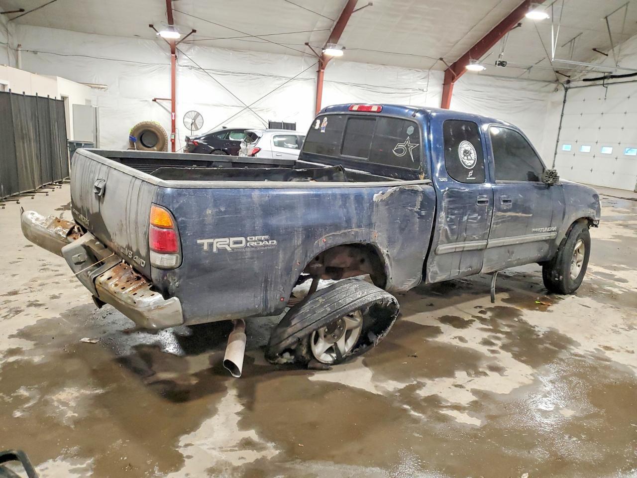 2004 TOYOTA TUNDRA
