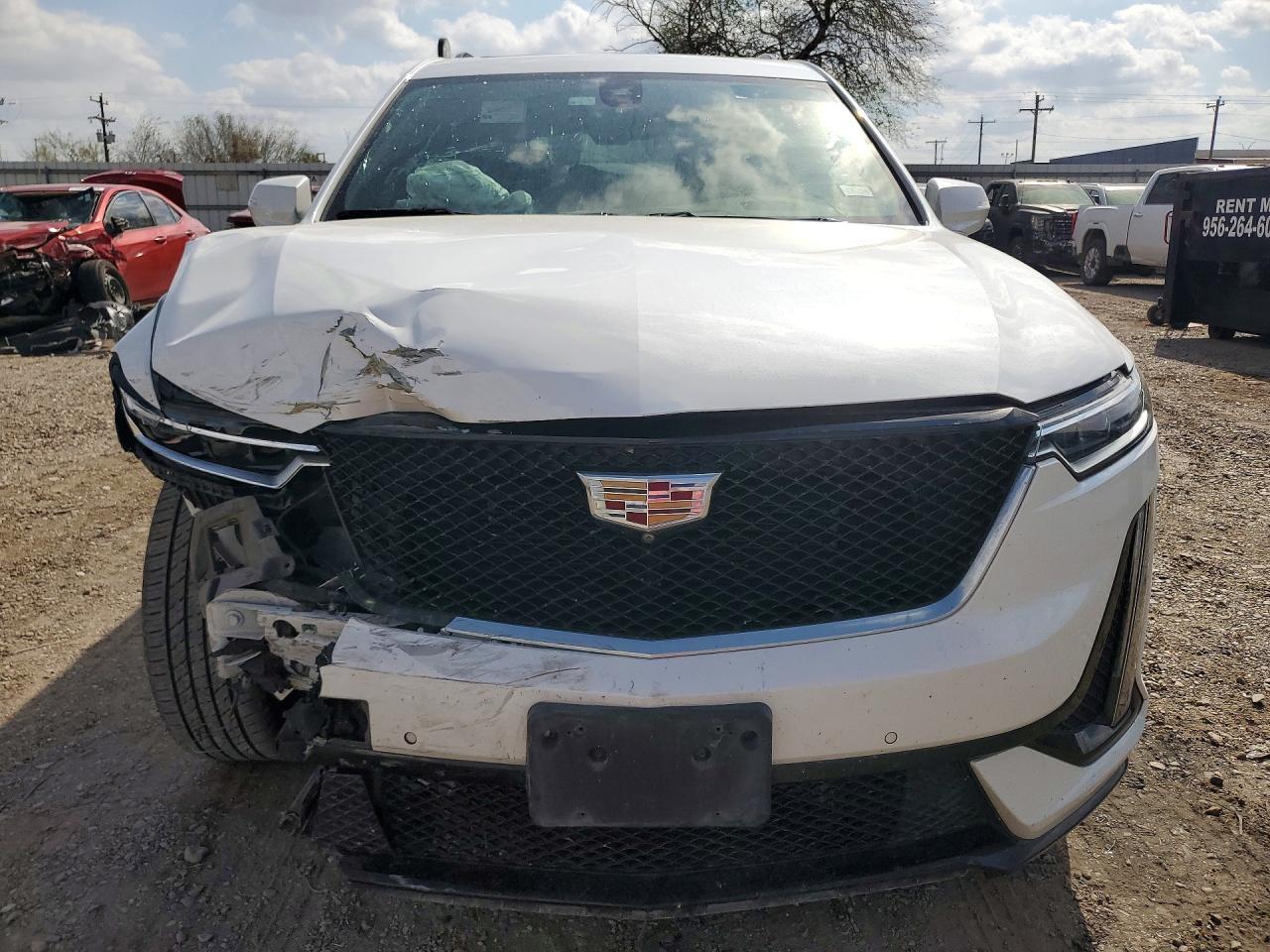 2022 CADILLAC XT6
