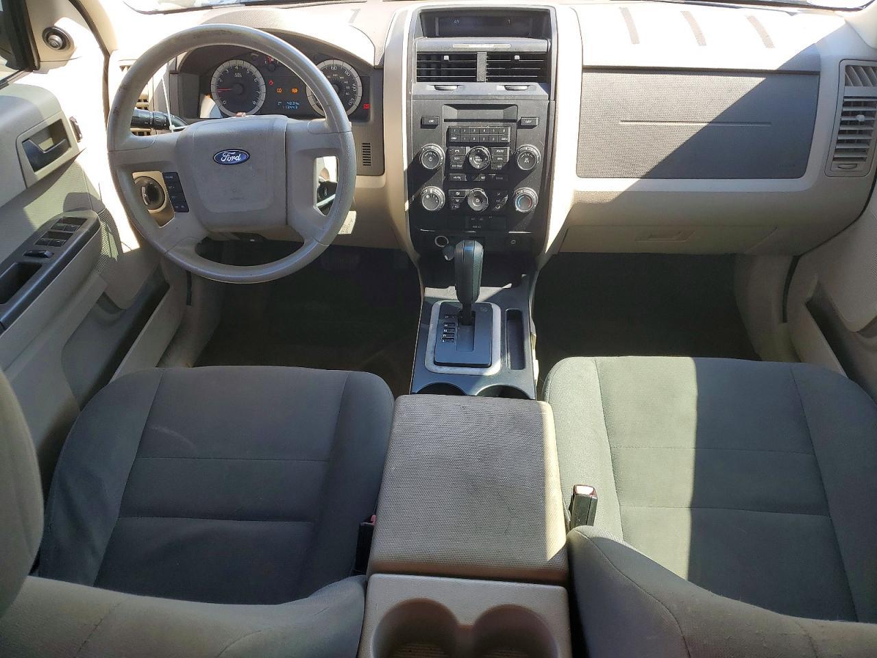 2009 FORD ESCAPE