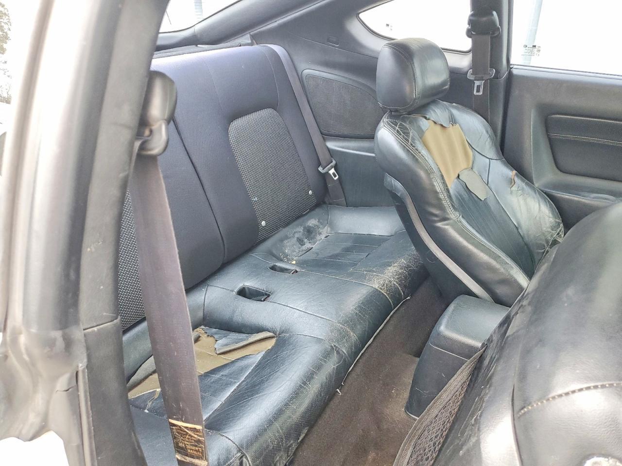 2003 HYUNDAI Tiburon