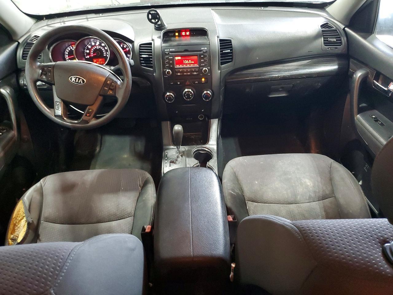 2011 KIA SORENTO