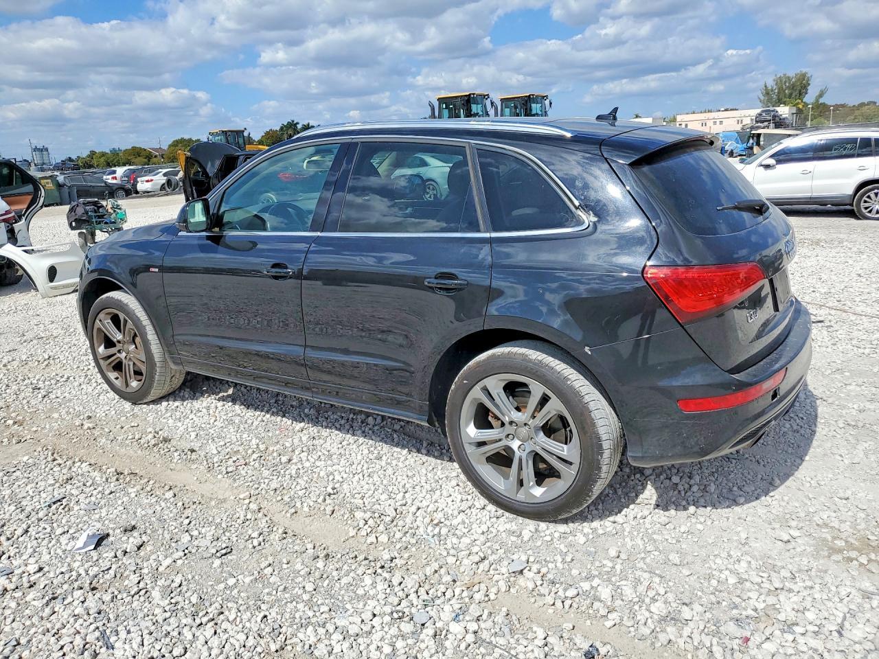2013 AUDI Q5