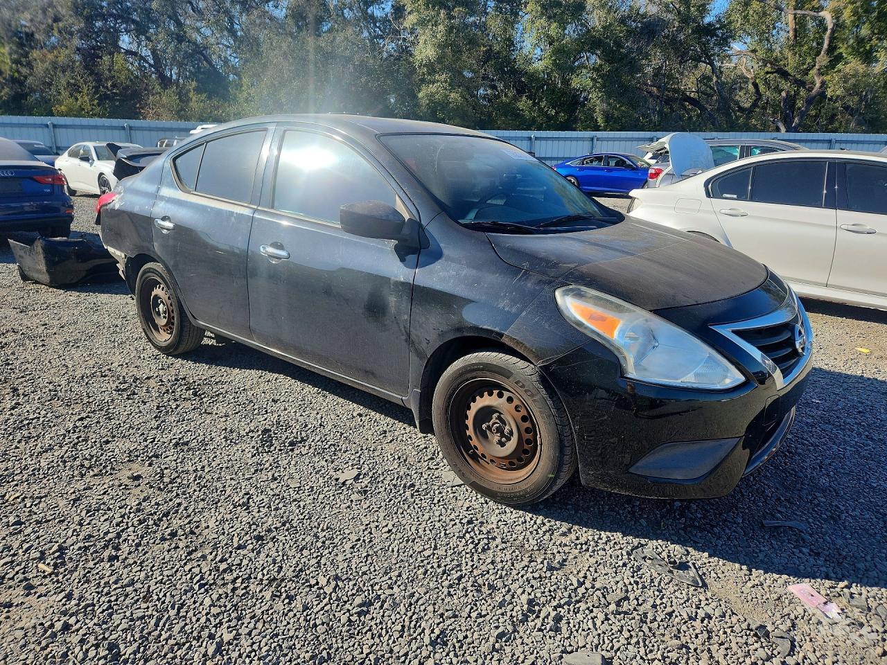 2016 NISSAN VERSA