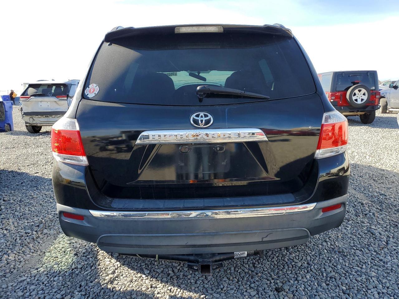 2011 TOYOTA HIGHLANDER