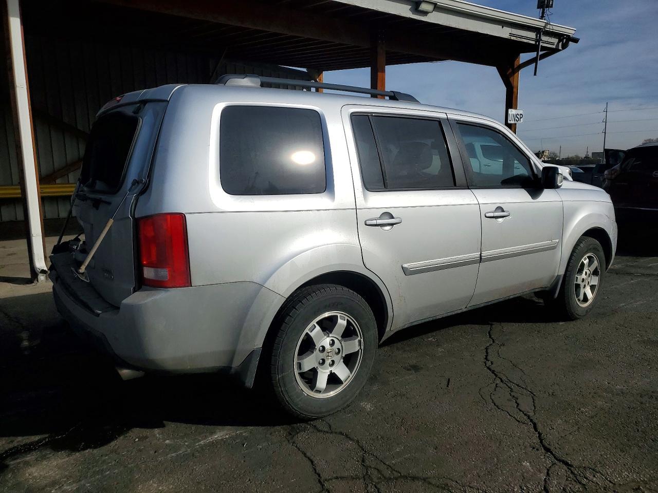 2011 HONDA PILOT