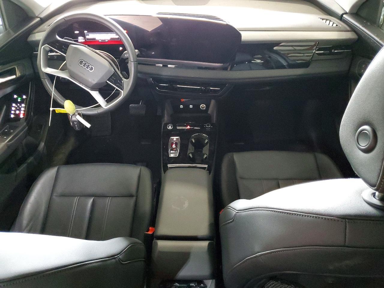 2025 AUDI Q6 e-tron