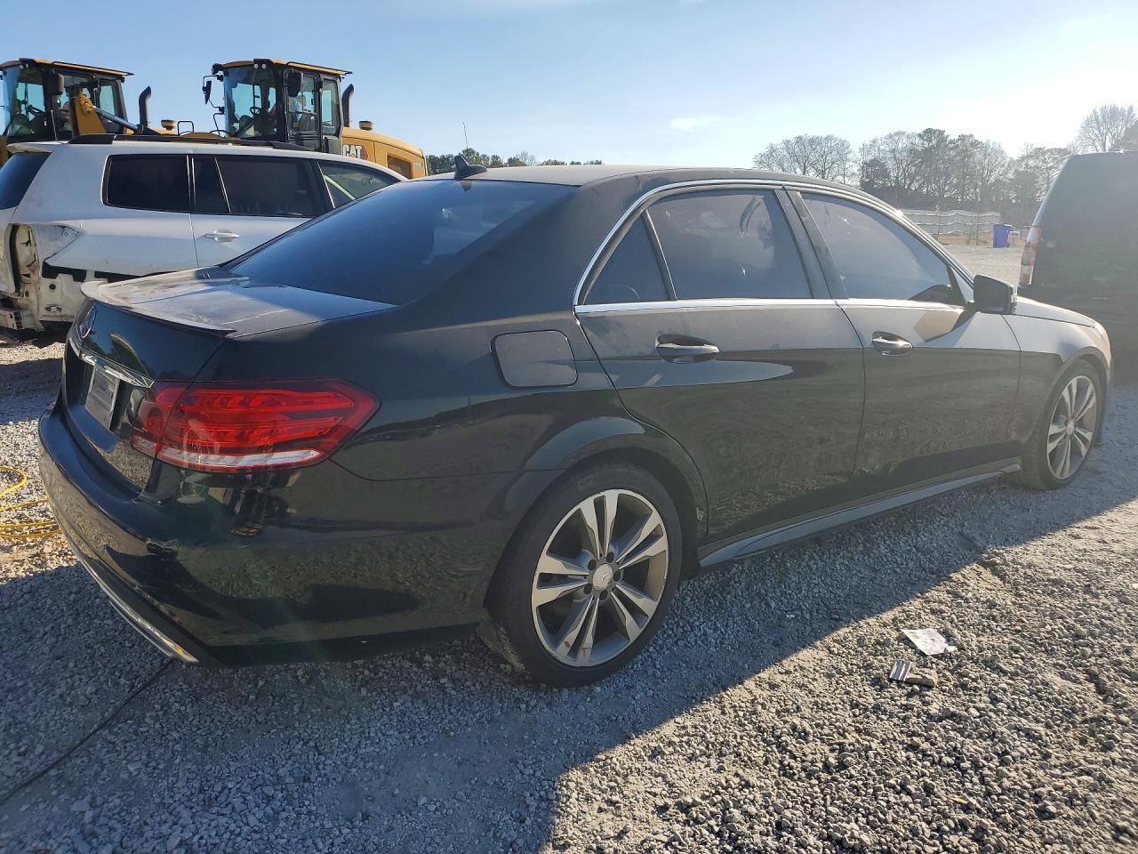2015 MERCEDES-BENZ E-Class