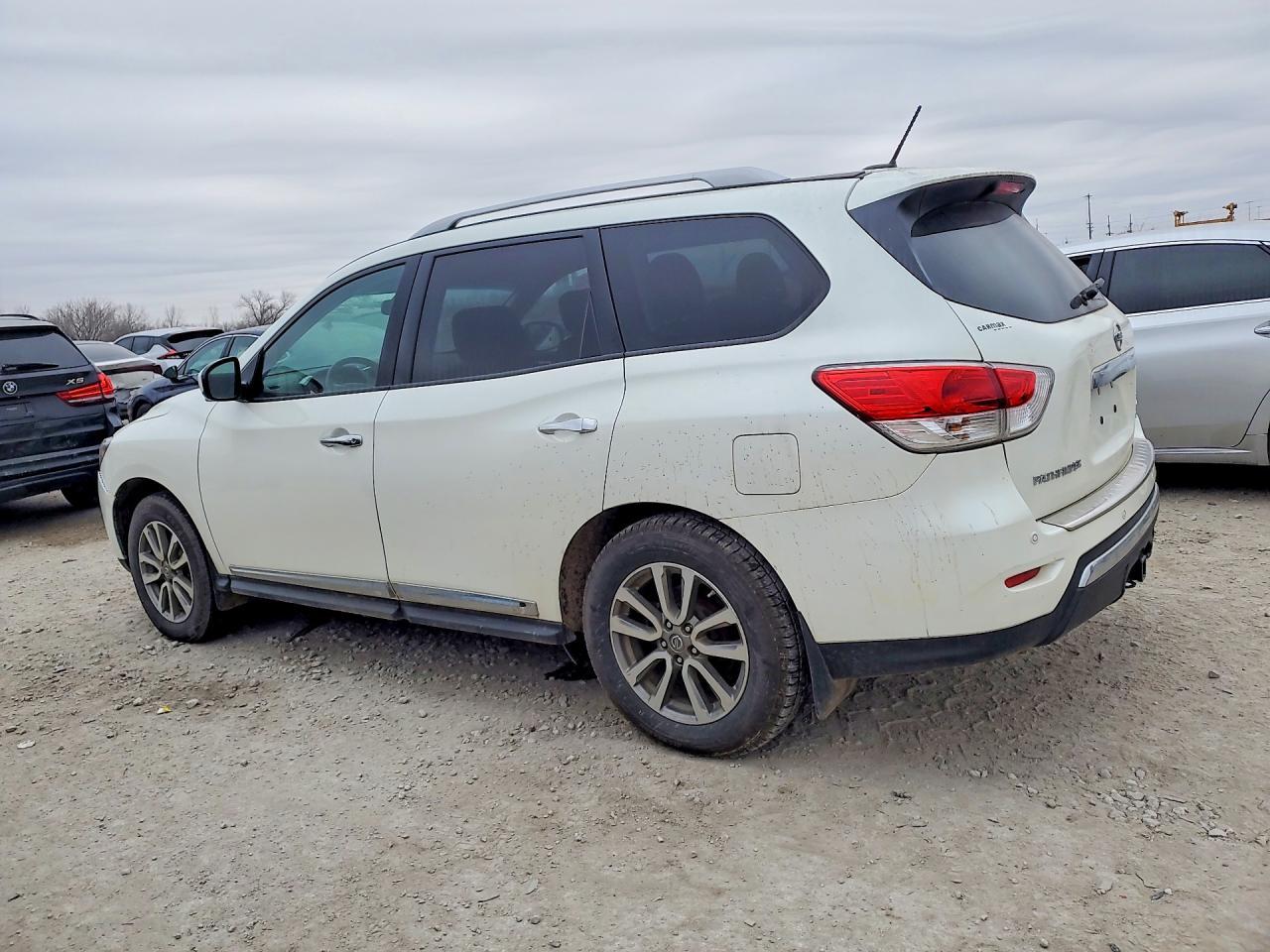 2015 NISSAN PATHFINDER