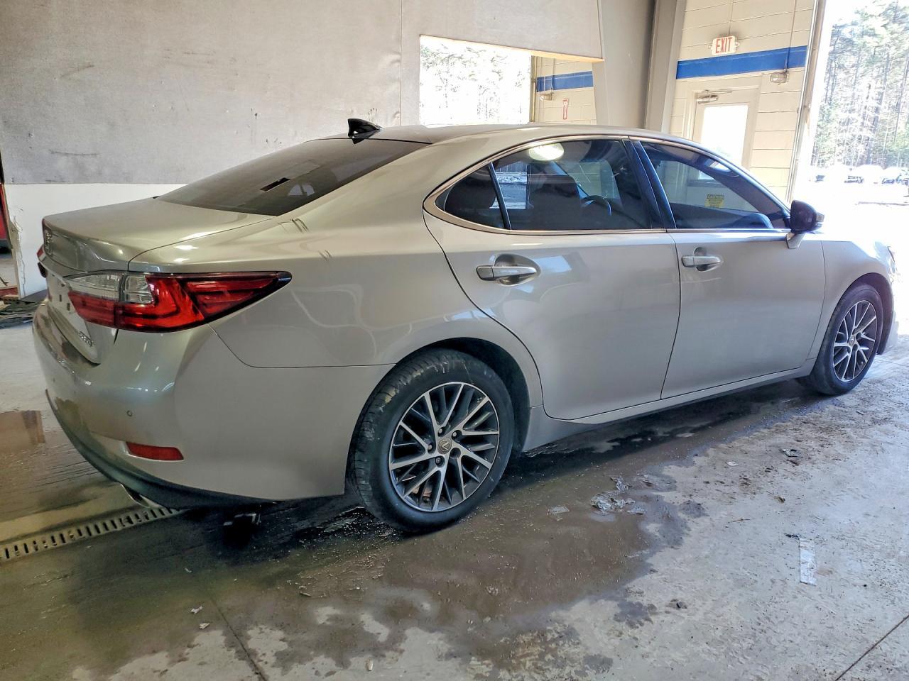 2017 LEXUS ES 350