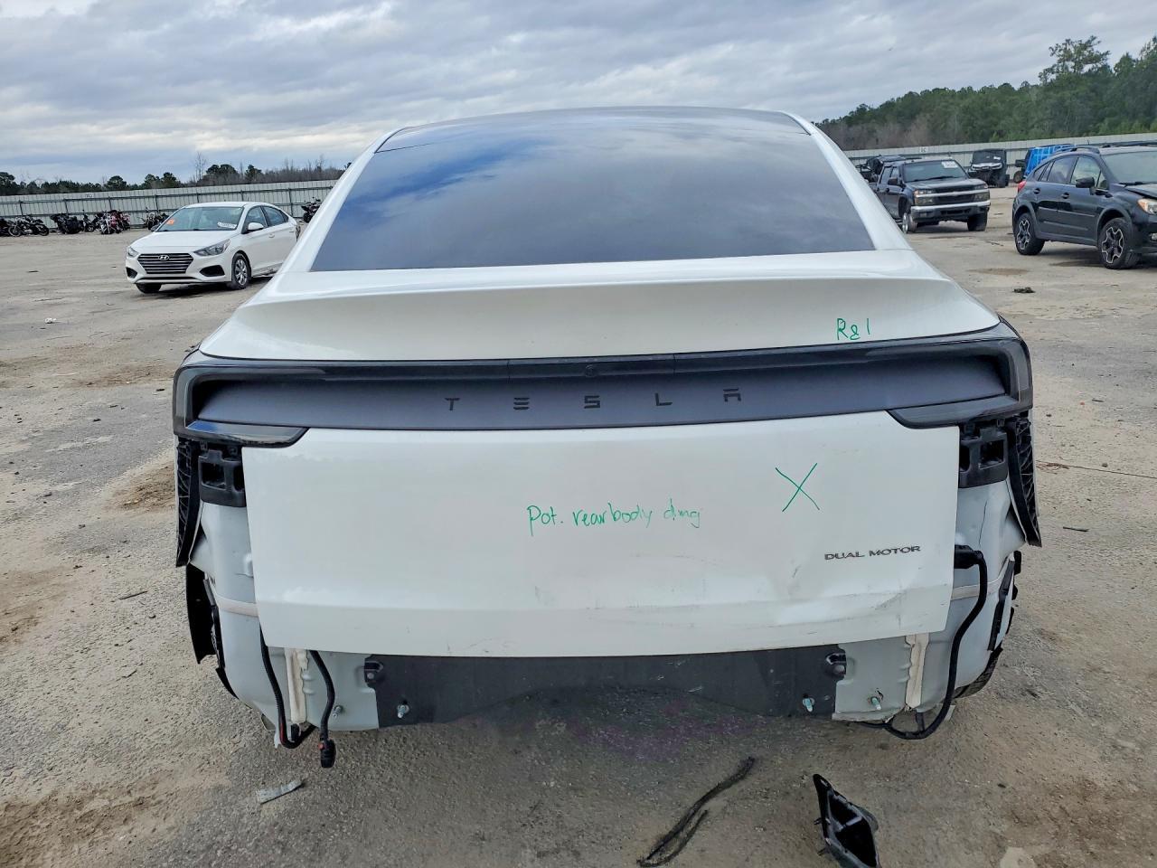 2026 TESLA MODEL Y