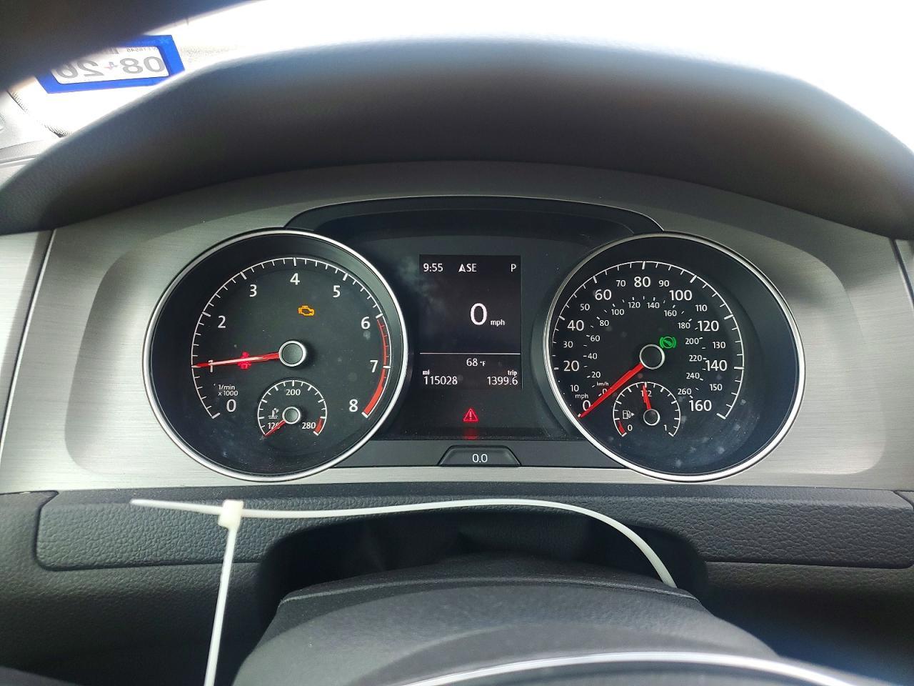 2016 VOLKSWAGEN GOLF
