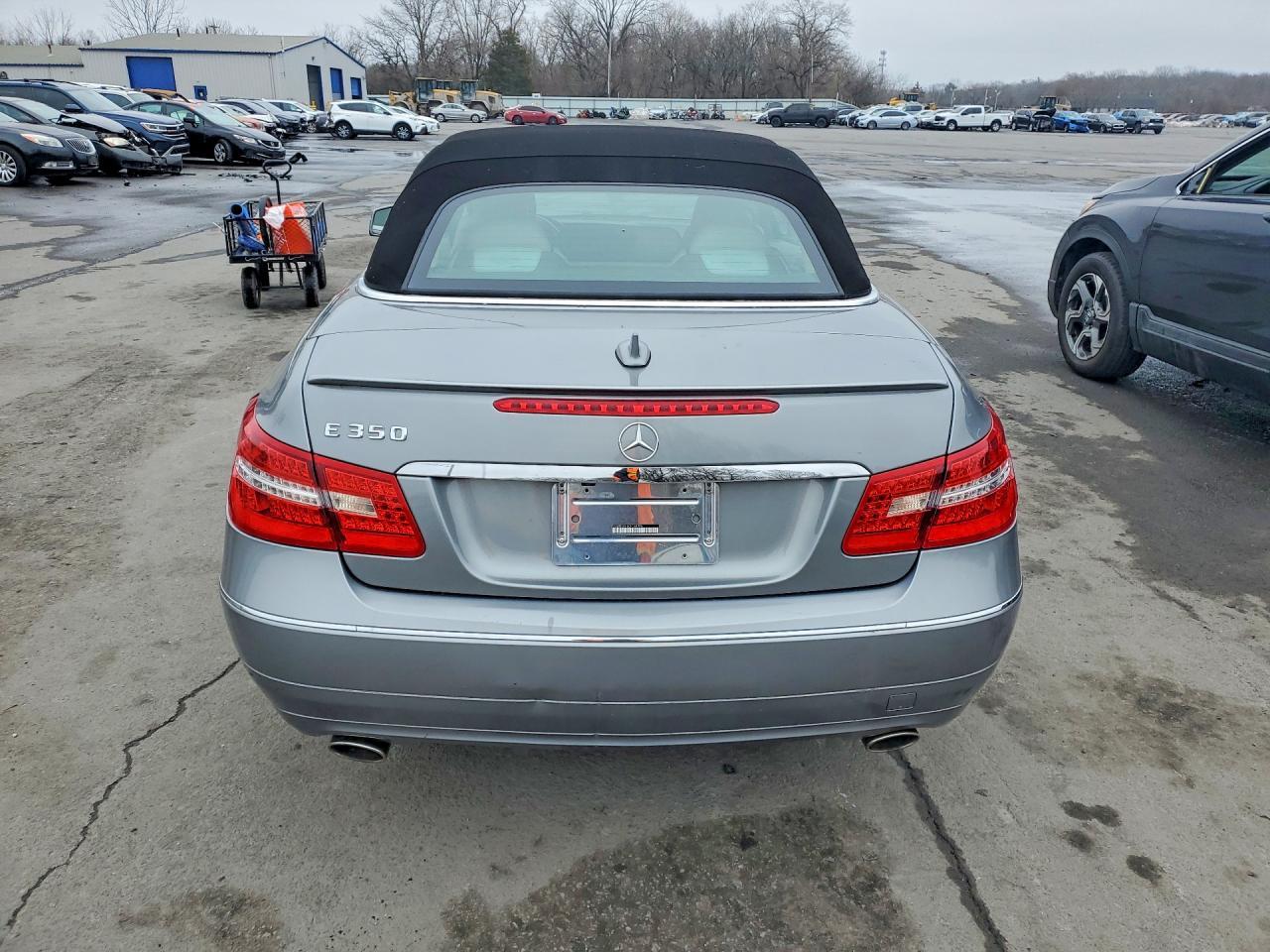 2012 MERCEDES-BENZ E-Class