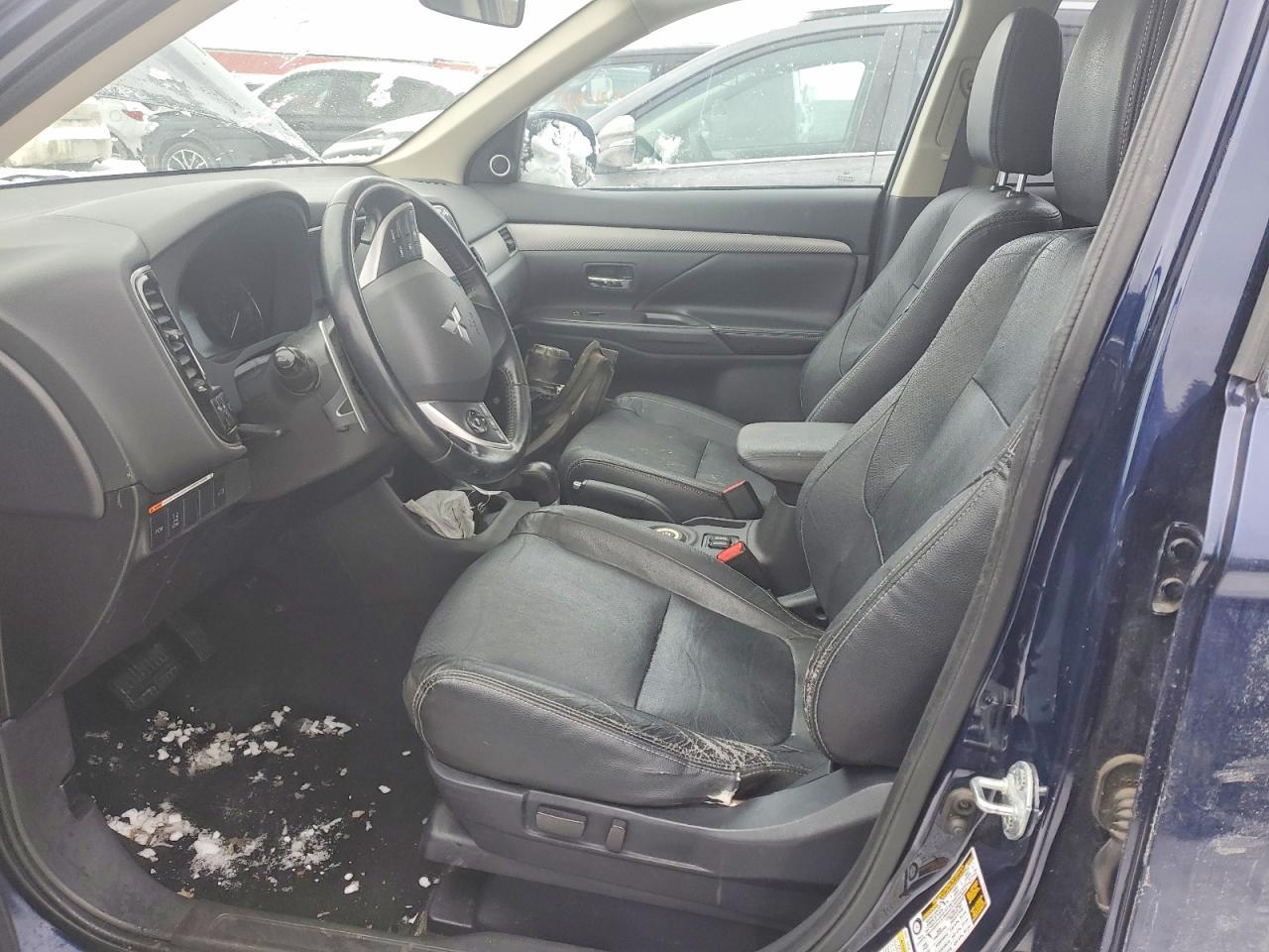 2014 MITSUBISHI outlander