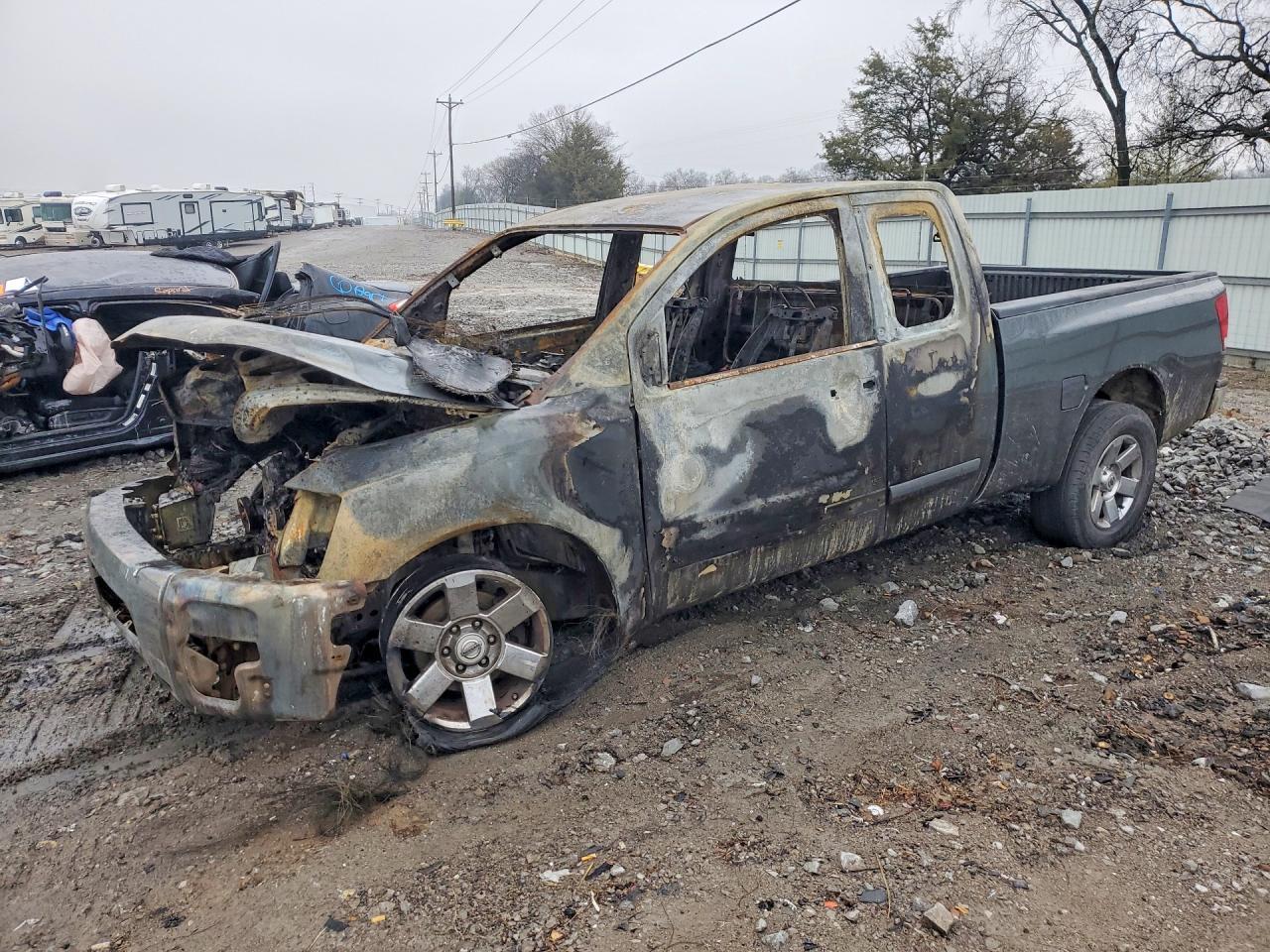 2005 NISSAN Titan
