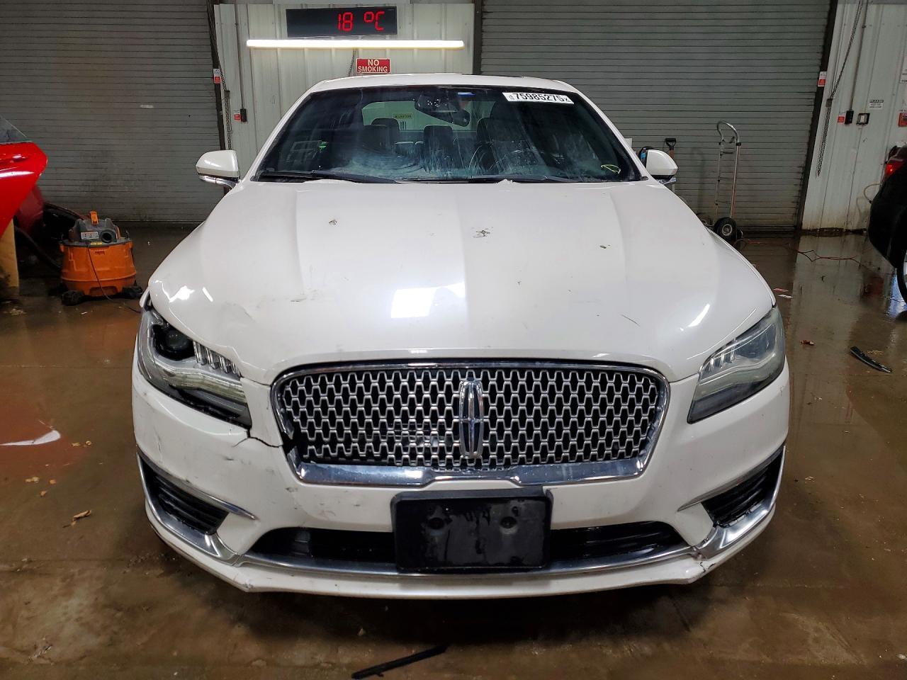 2017 LINCOLN MKZ