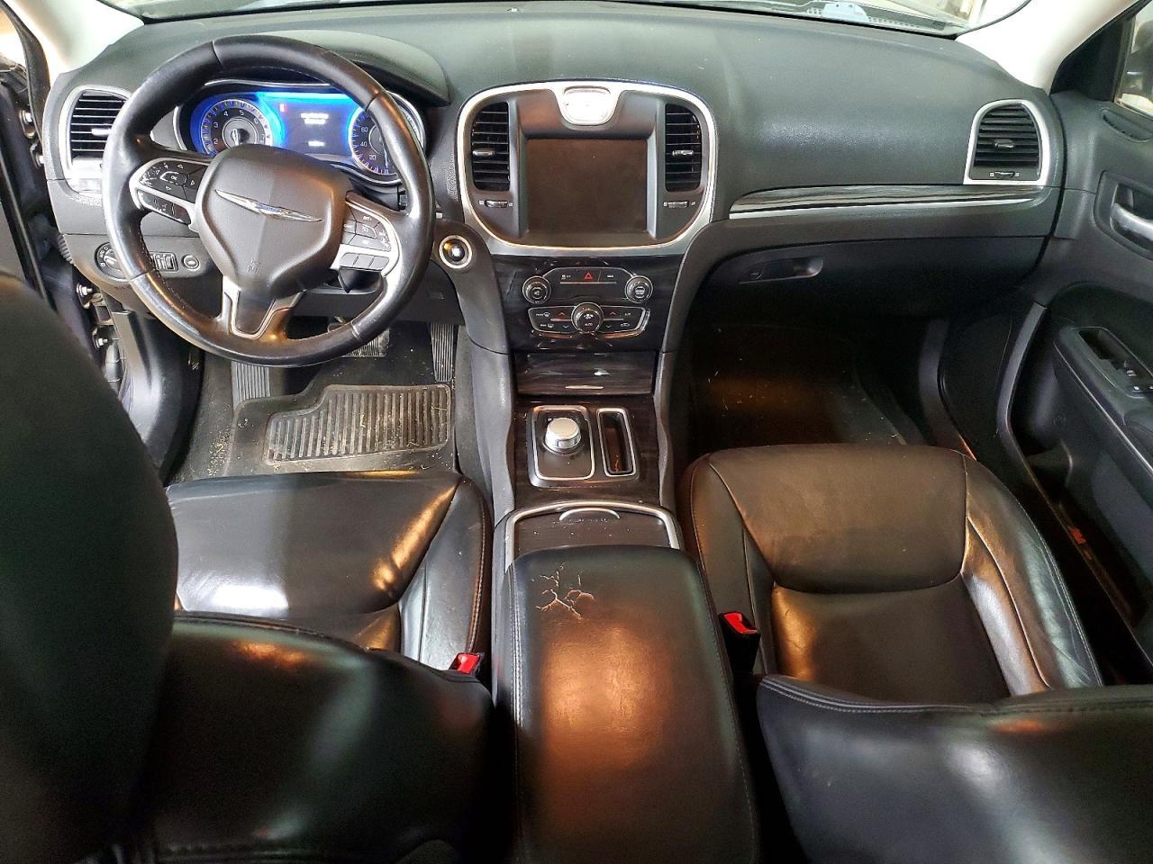 2016 CHRYSLER 300