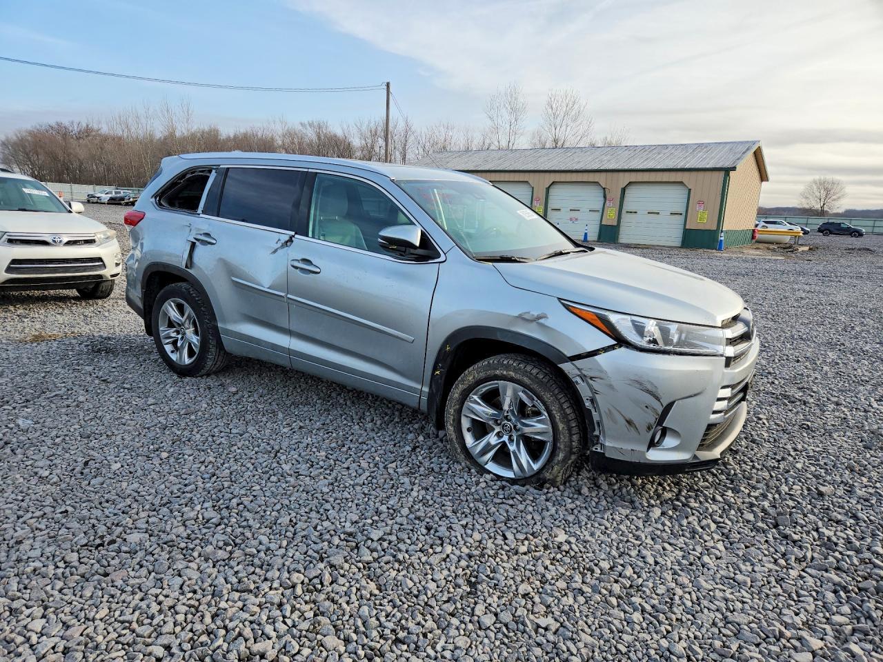 2018 TOYOTA HIGHLANDER