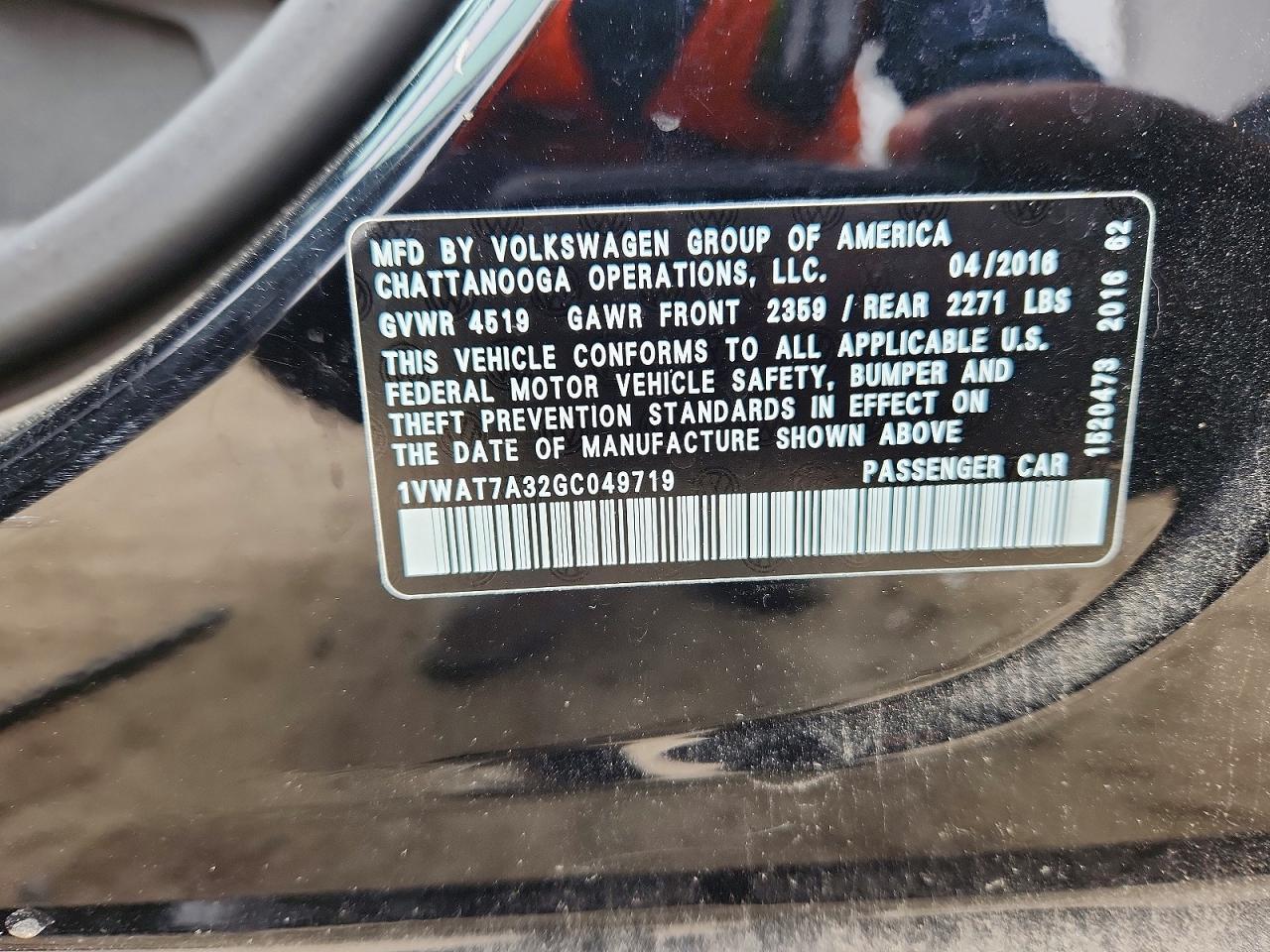 2016 VOLKSWAGEN Passat