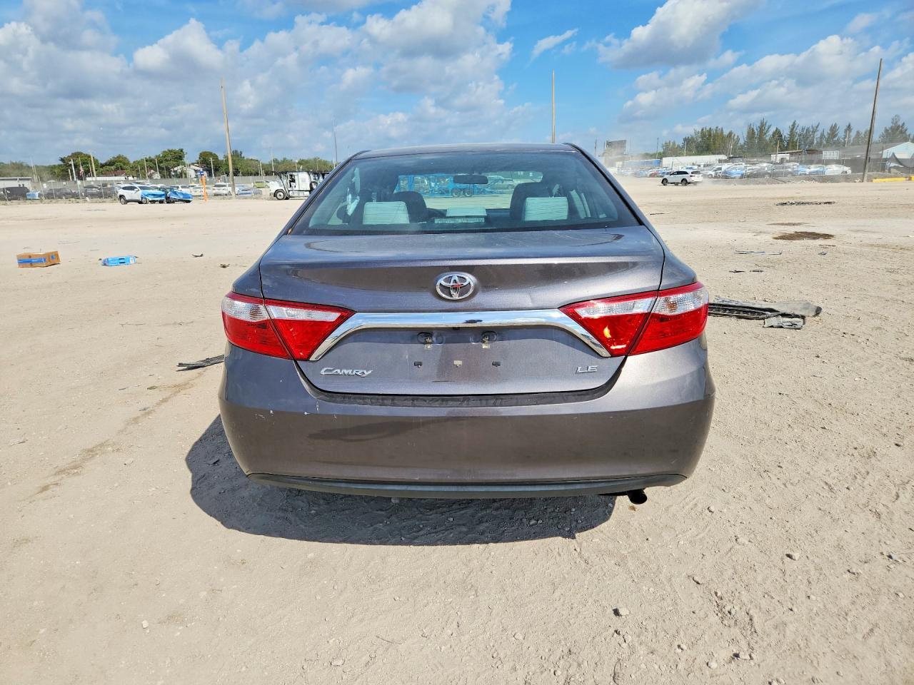 2016 TOYOTA CAMRY