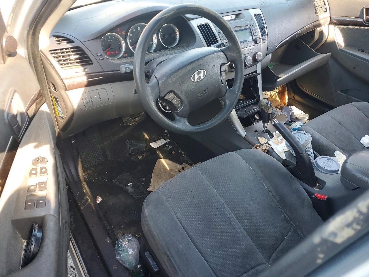 2010 HYUNDAI SONATA