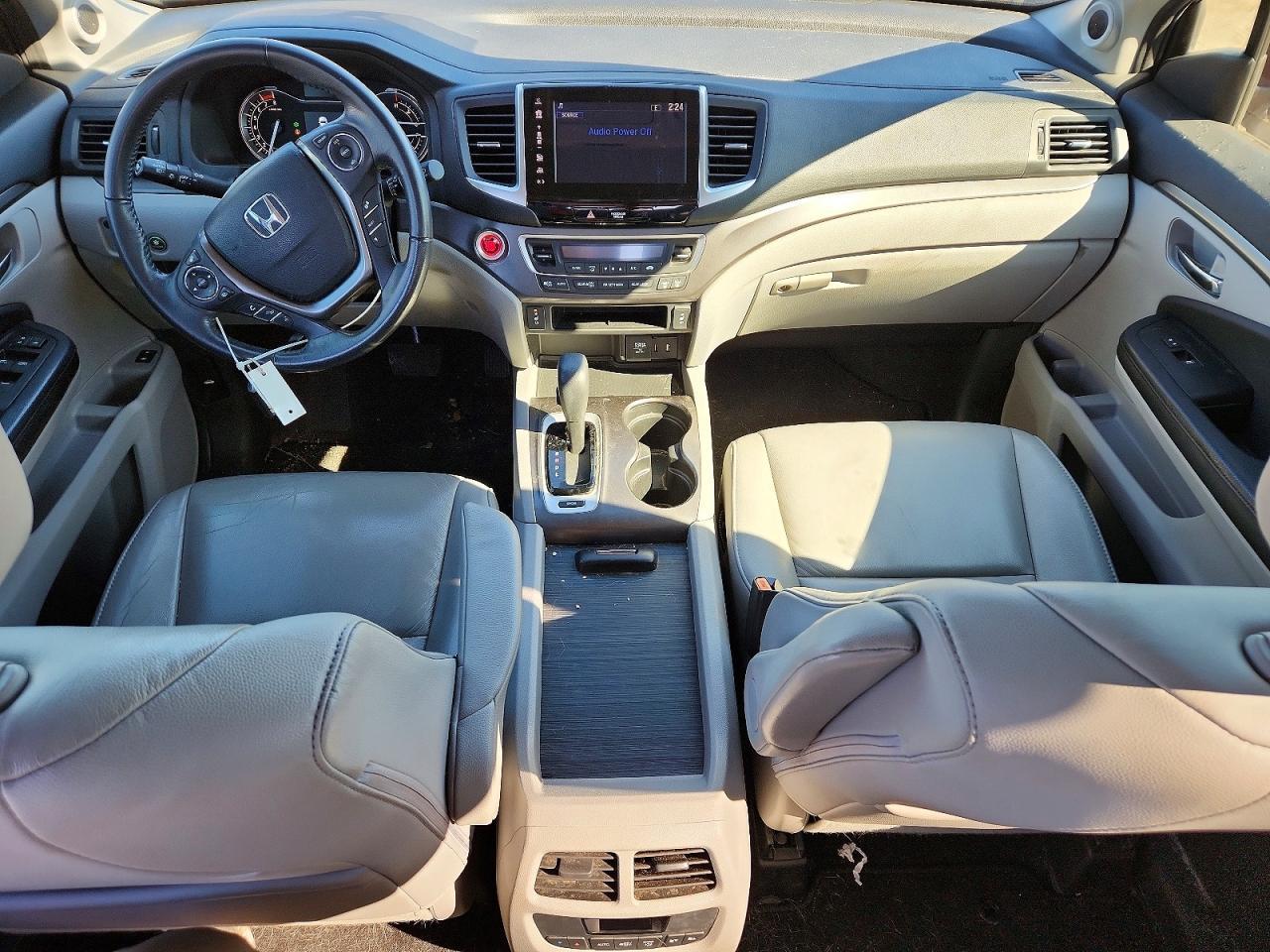 2017 HONDA PILOT