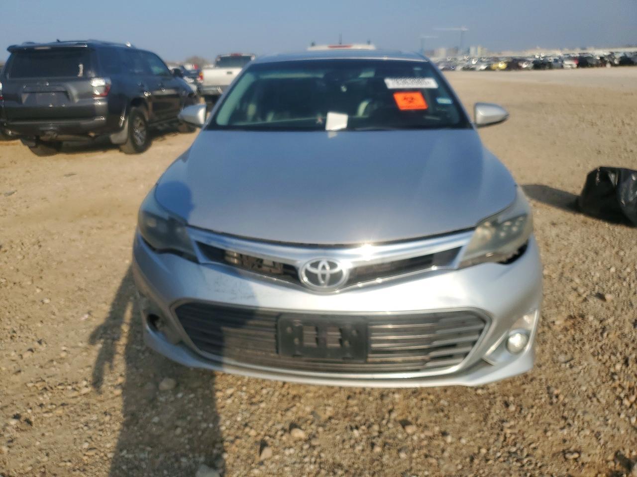 2013 TOYOTA Avalon
