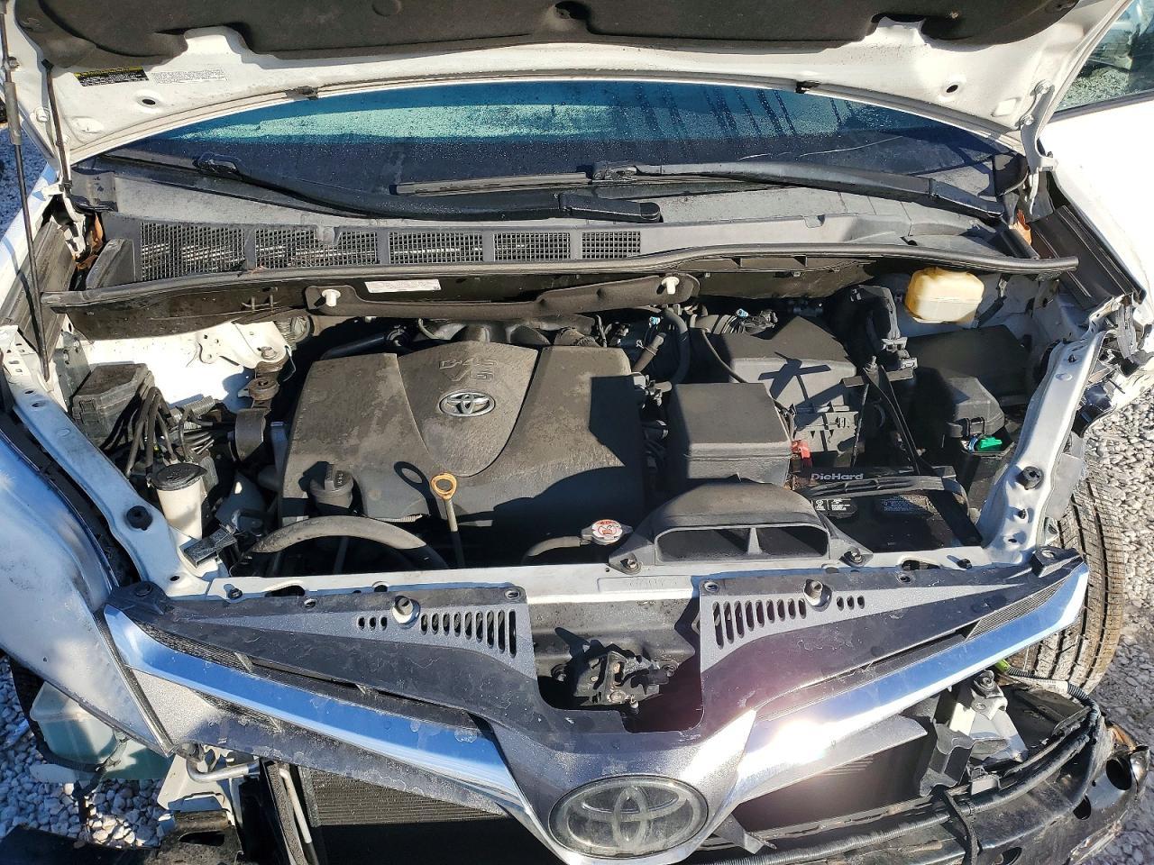 2018 TOYOTA SIENNA