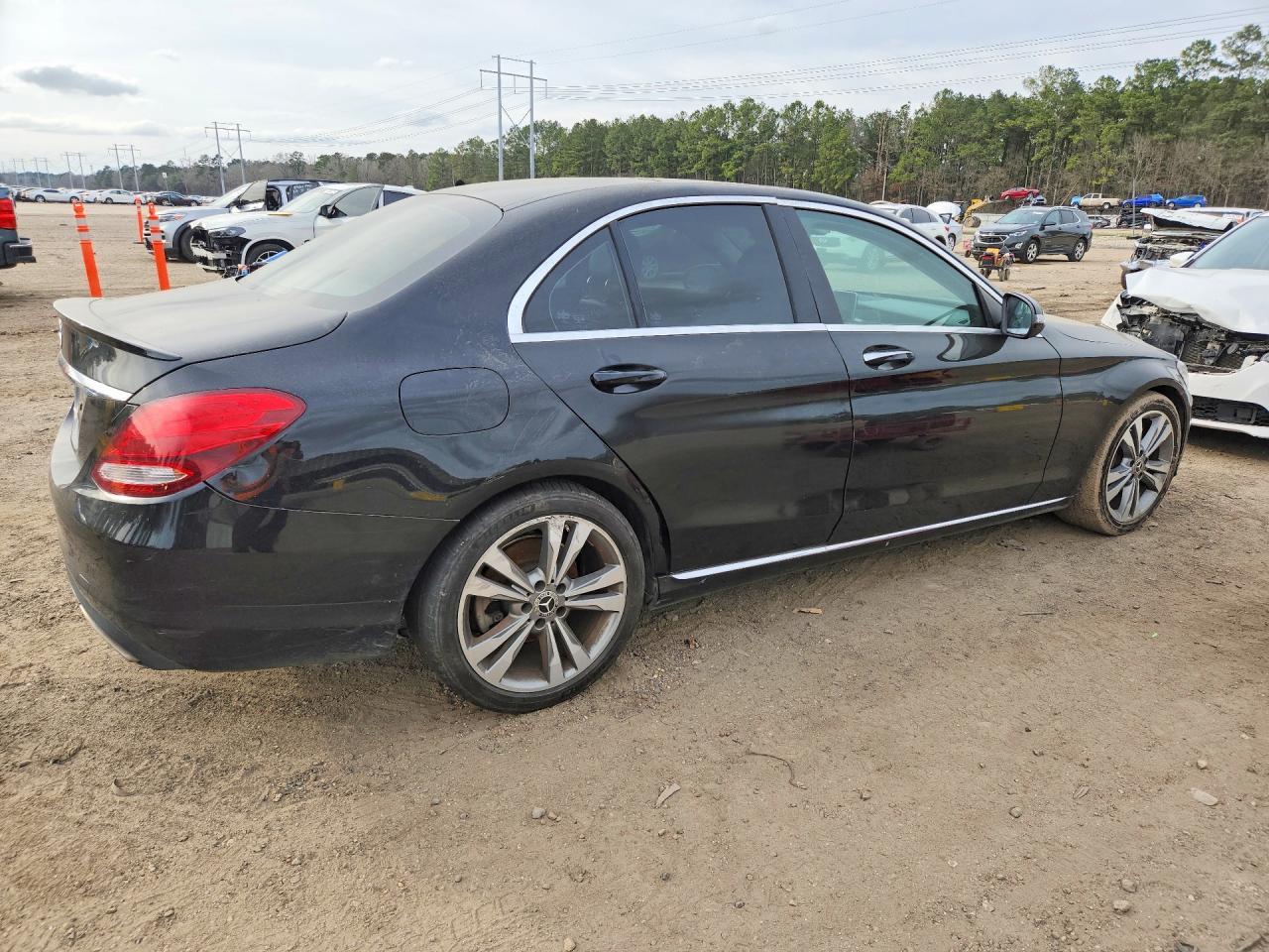 2017 MERCEDES-BENZ C-CLASS