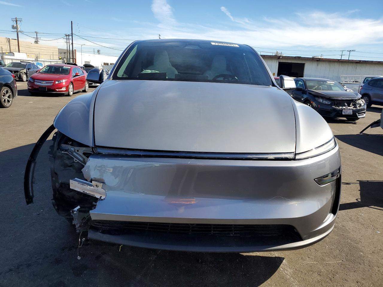 2026 TESLA MODEL Y