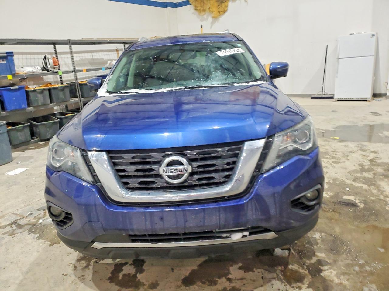 2017 NISSAN PATHFINDER