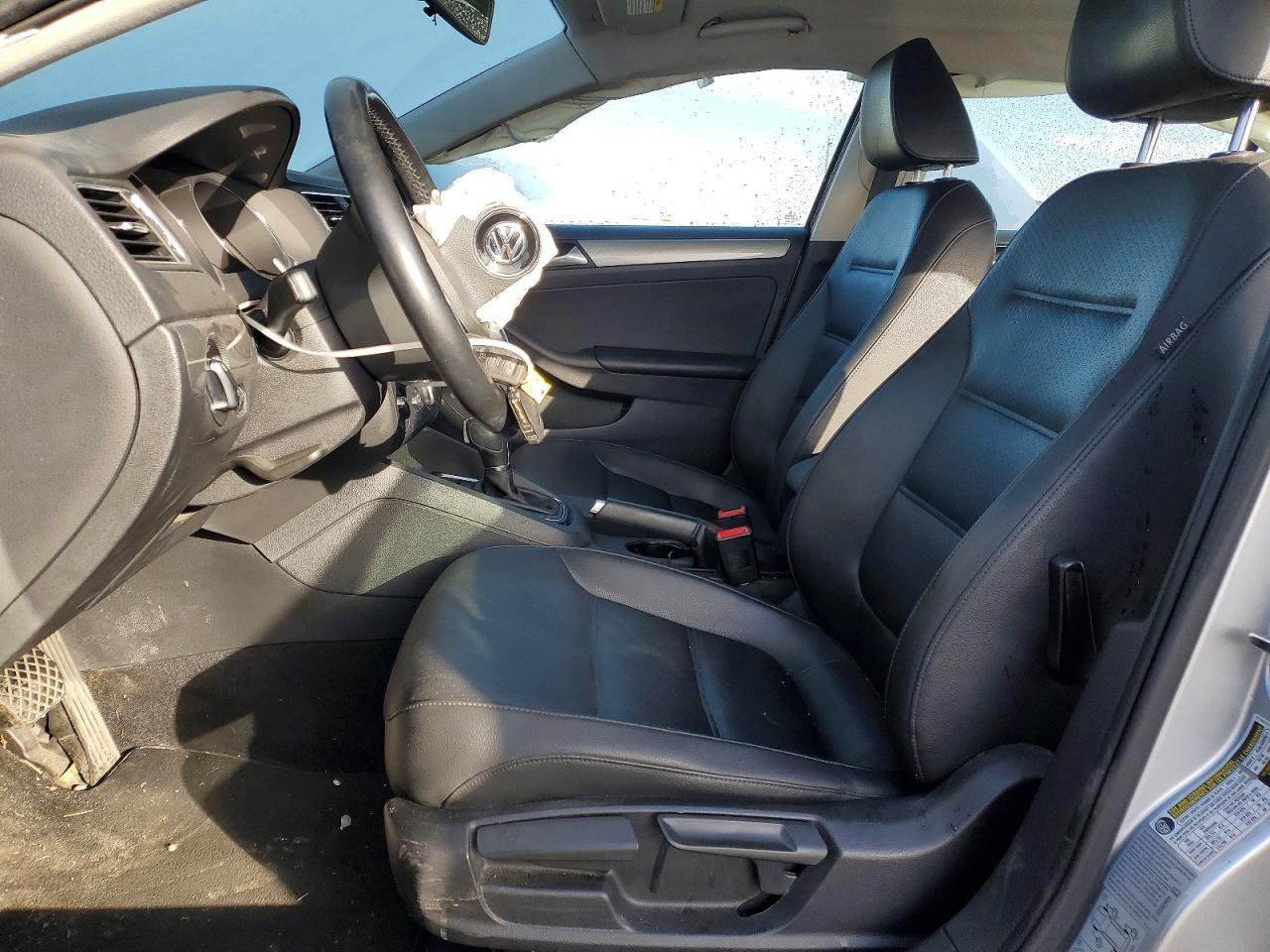 2015 VOLKSWAGEN JETTA