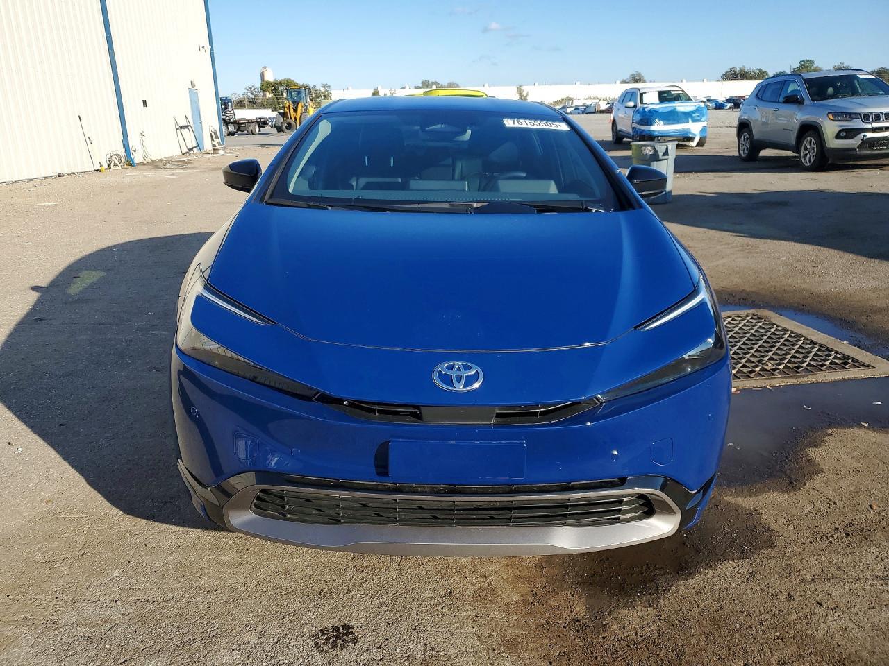 2024 TOYOTA PRIUS