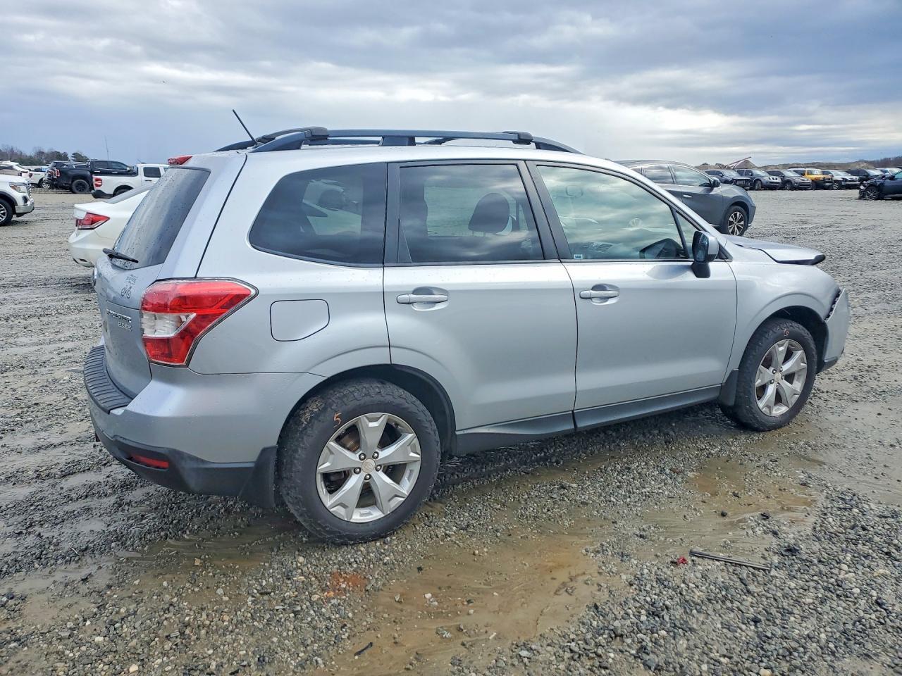 2015 SUBARU FORESTER