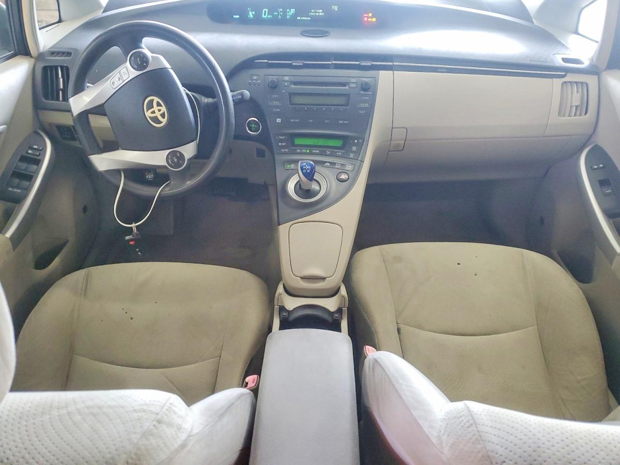 2010 TOYOTA PRIUS